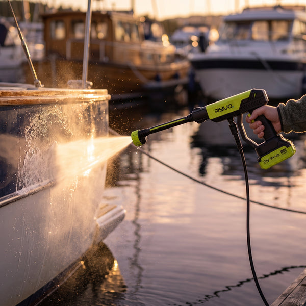 Tilbake fra sjøen. Salt overalt.